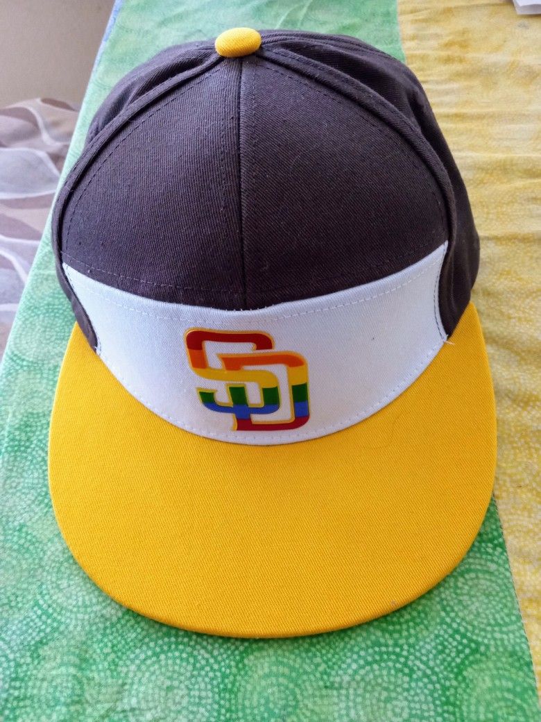 SAN DIEGO PADRES HAT SNAPBACK