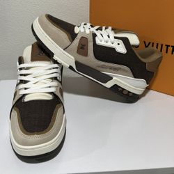 New LV Men’s Shoes. 
