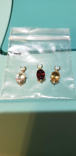 3 Oval Pendants