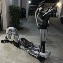 NordicTrack Space Saver E7.1 Elliptical (OBO)