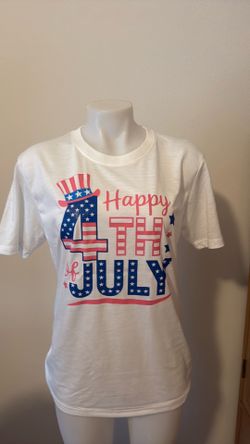 🇺🇸 4th of July T-Shirt – Size Small