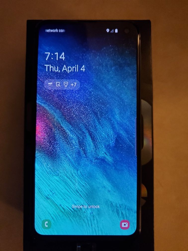 BNIB SAMSUNG GALAXY S10E FOR SPRINT