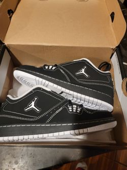 Air Jordan Low-Top Sneakers Black White