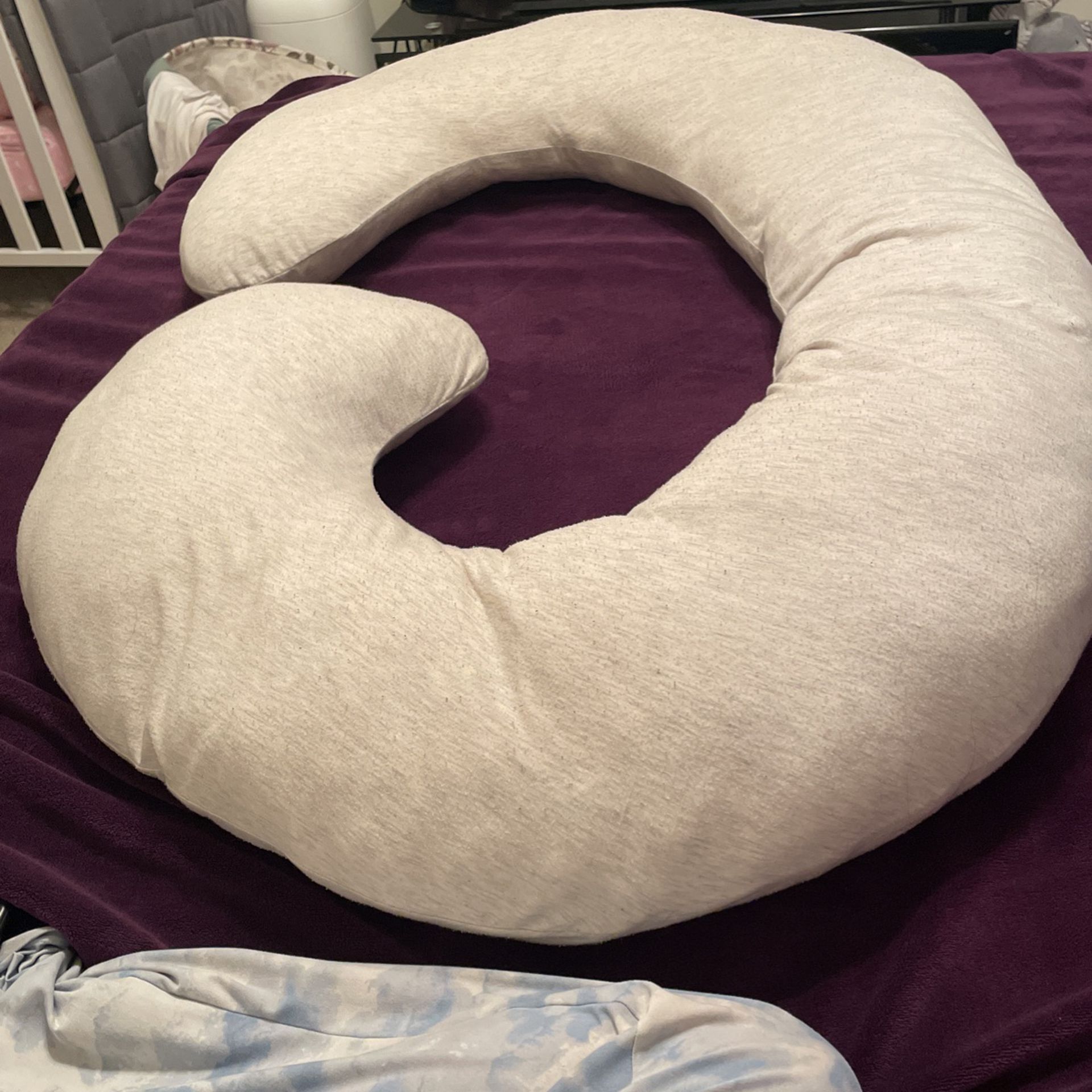 Giant Pregnancy Pillow