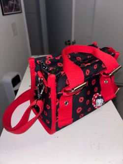 Bags, Purses, & Wallets