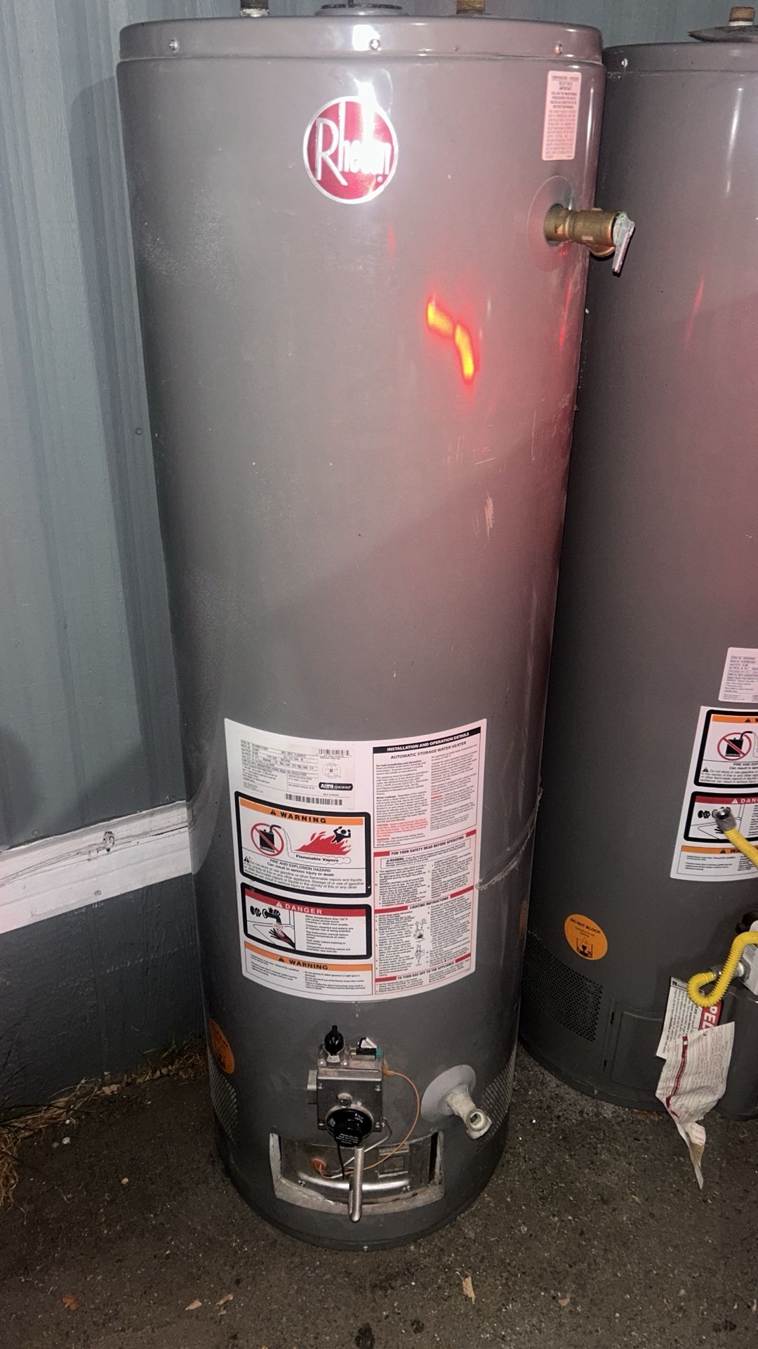 40 Gallon Performance Rheem  Water Heater