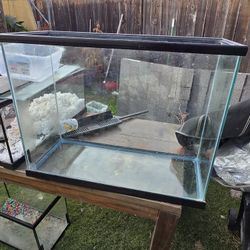 Fish Tank 35 Gallons 