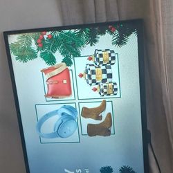 Insignia 39 Inch Smart Tv With Original Stands 