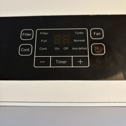 Edgestar Dehumidifier, Model #DEP501EW