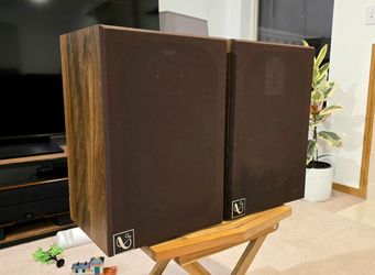 Legendary Infinity Qe speakers