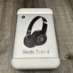 Brand New Beats Solo 4 Black