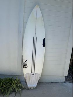 Proctor “velocimonsta” 5’11 34L surfboard