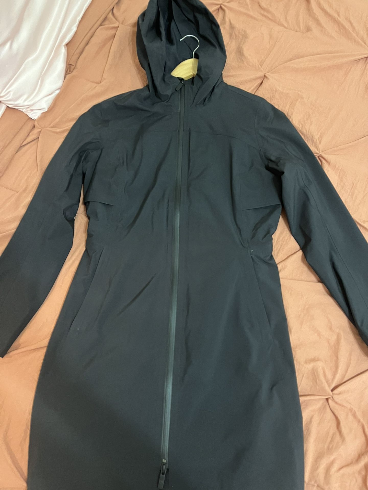 Lululemon Rain Jacket Size 2