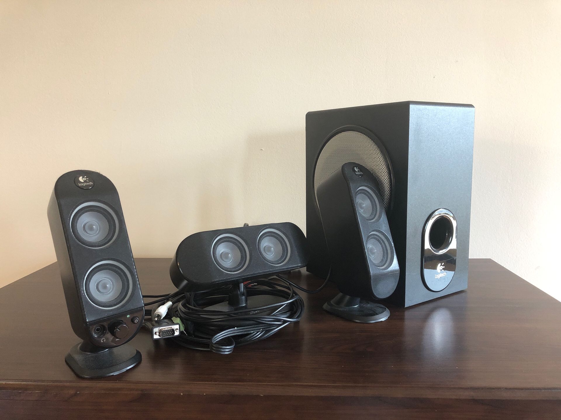 Computer 5.1 Speaker and Subwoofer system