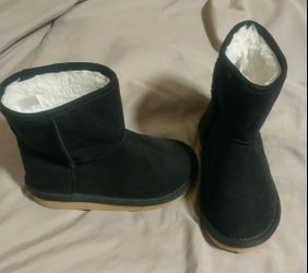 Black Boots size 8 toddler Old Navy Brand