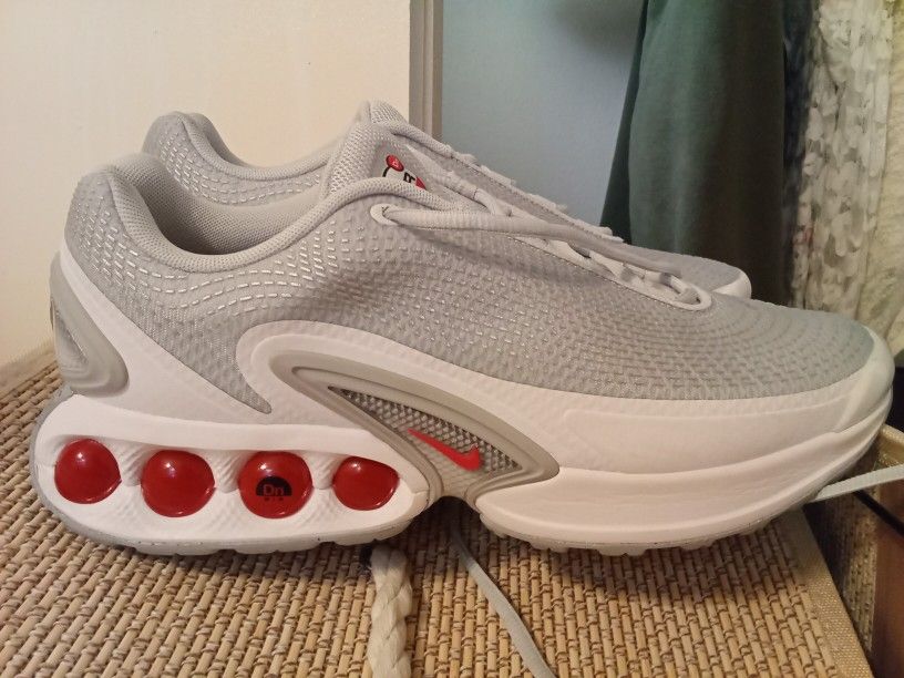 New Nike Air max Men's 91/2