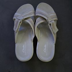 Clark's Cloudstepper Sandals Size 9
