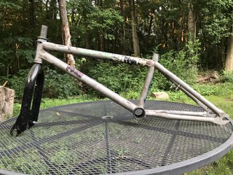 Haro Nyquist II frame