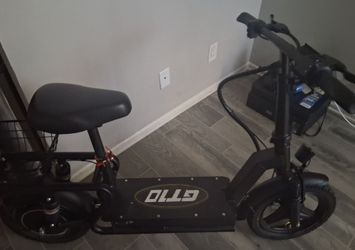 GT10 electric scooter