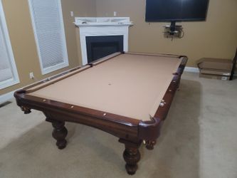 9 Foot Olhauser Pool Table