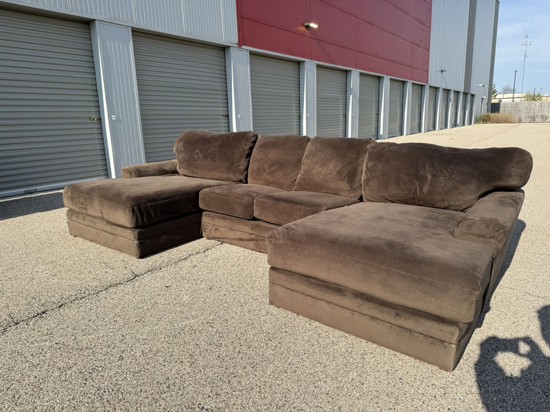 Large Brown Sectional with Two Chaise! ***Free CurbSide Delivery***