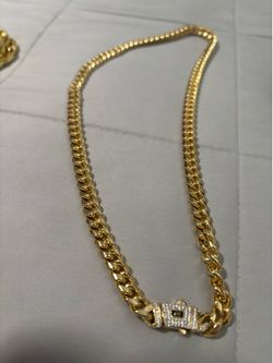 Cadena y pulsera