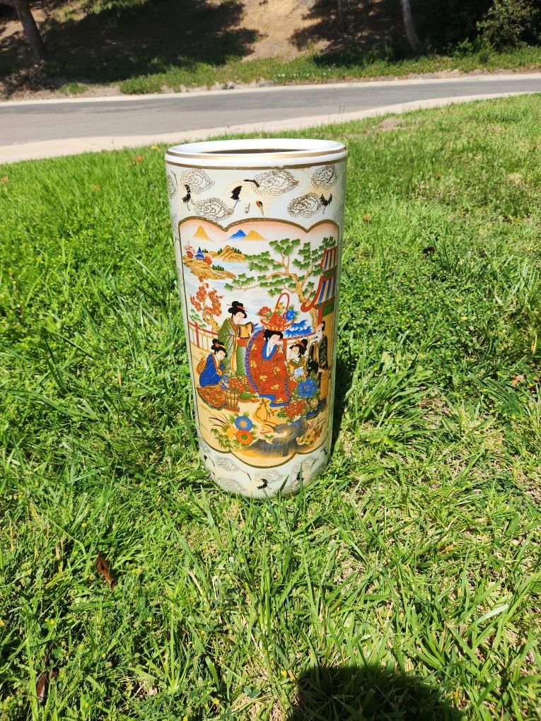 Large Oriental Multi-Colored Satmasuma Vase (18 inch)