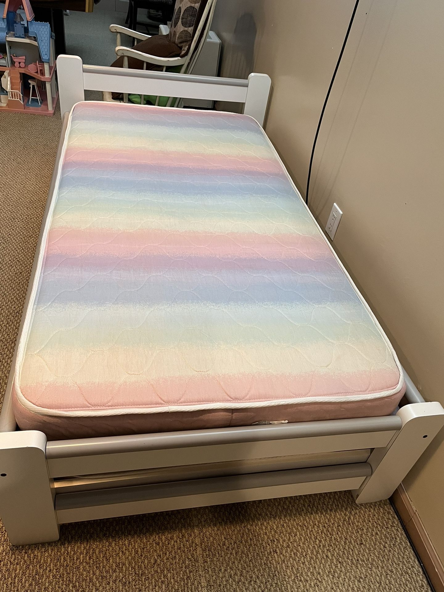 Twin Size Bed