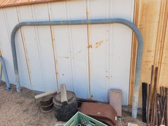 Horse hitching rail