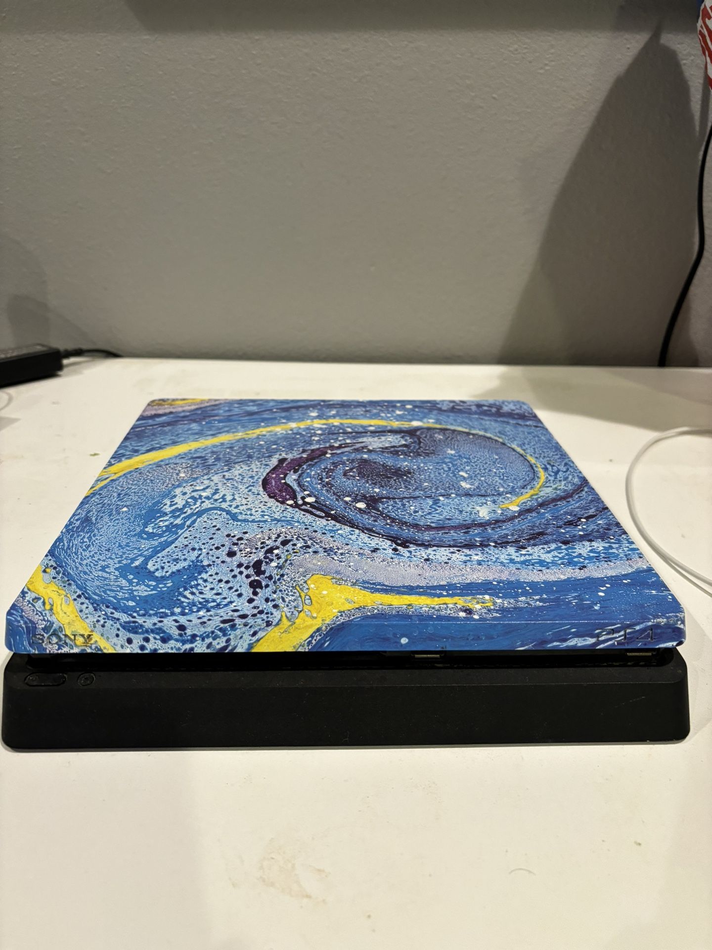 Custom PS4