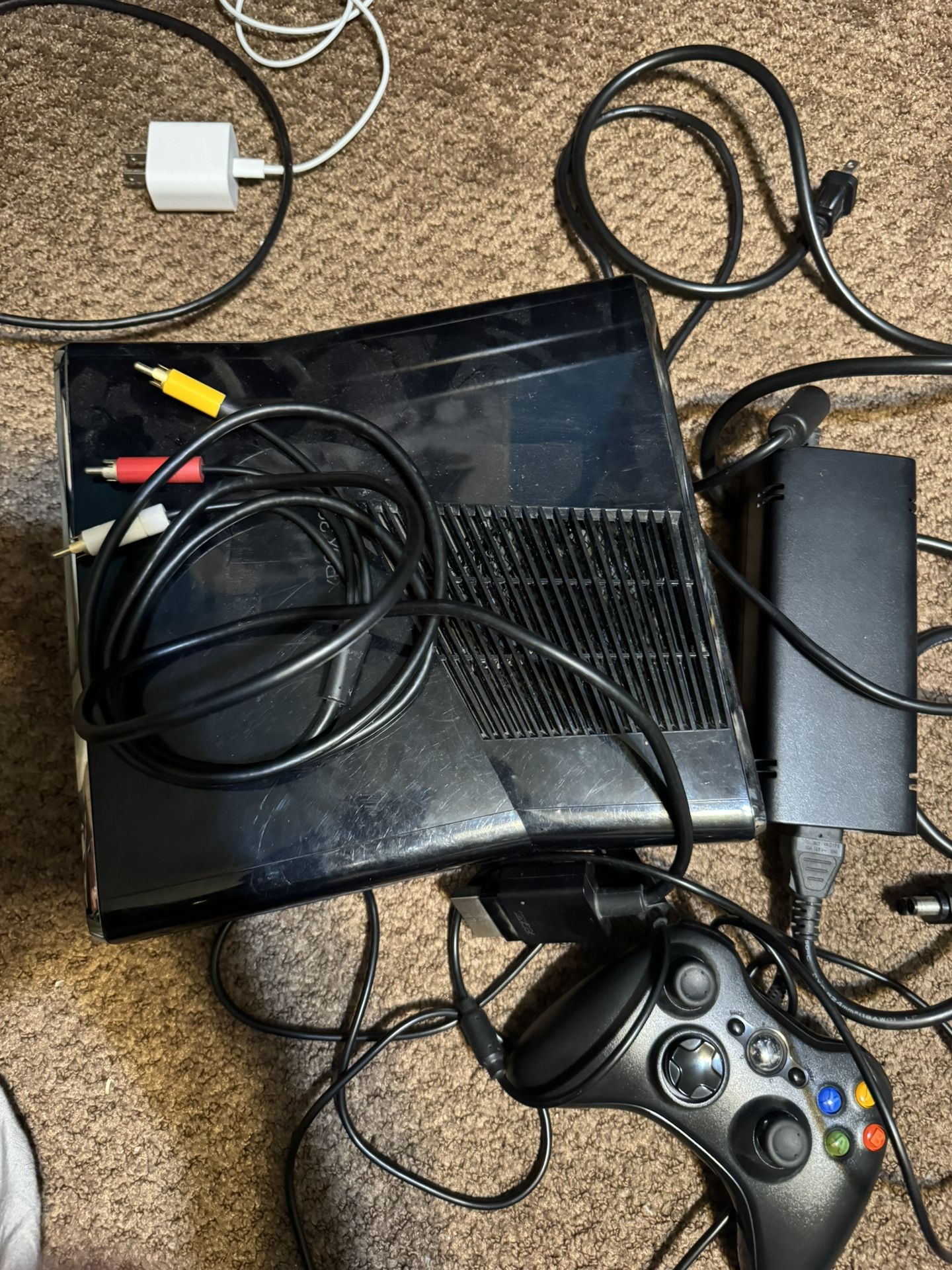 Xbox 360 W/ Games