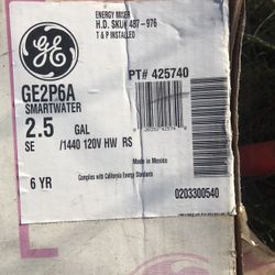 GE  2 1/2 Gallon Electric WaterHeater 
