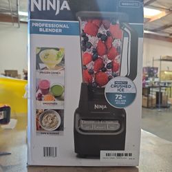 Ninja Proffesional Blender 72oz Full Size Cup 1000 Watts