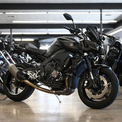 2020 YAMAHA MT10