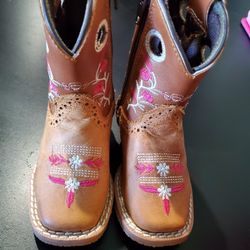 Cowgirl Boots Size 4
