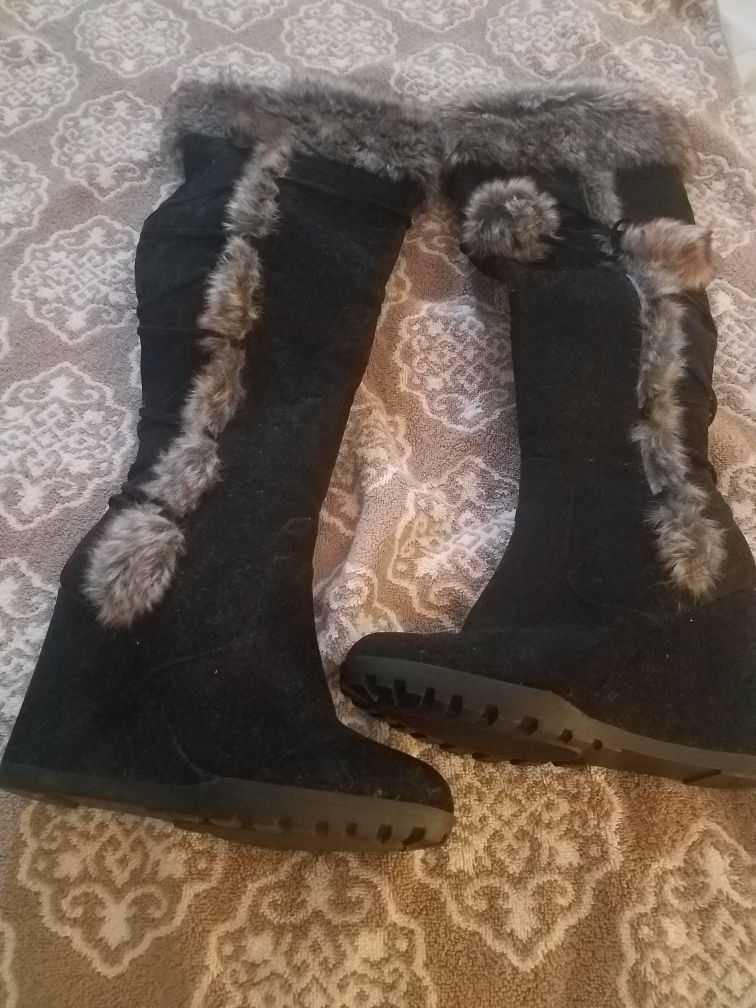 Causal knee high suede boots