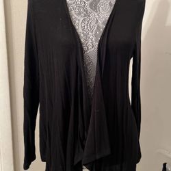 For we 21 - Women’s Cardigan Size Medium- Black