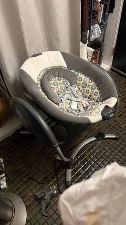 Baby swing chair
