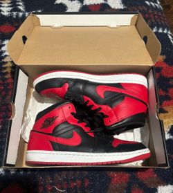 Jordan 1 mid ‘Banned’ 2020 bred size 10.5