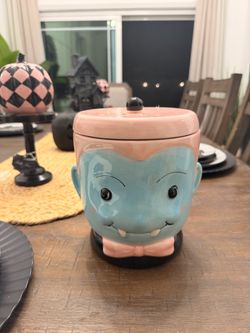 Halloween cookie jar