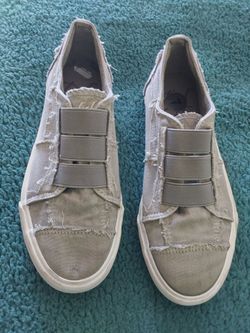 Blowfish Malibu Sneakers Size 7