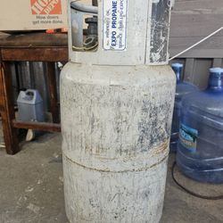 propane cylinder  for a forklift Full Of Gas
