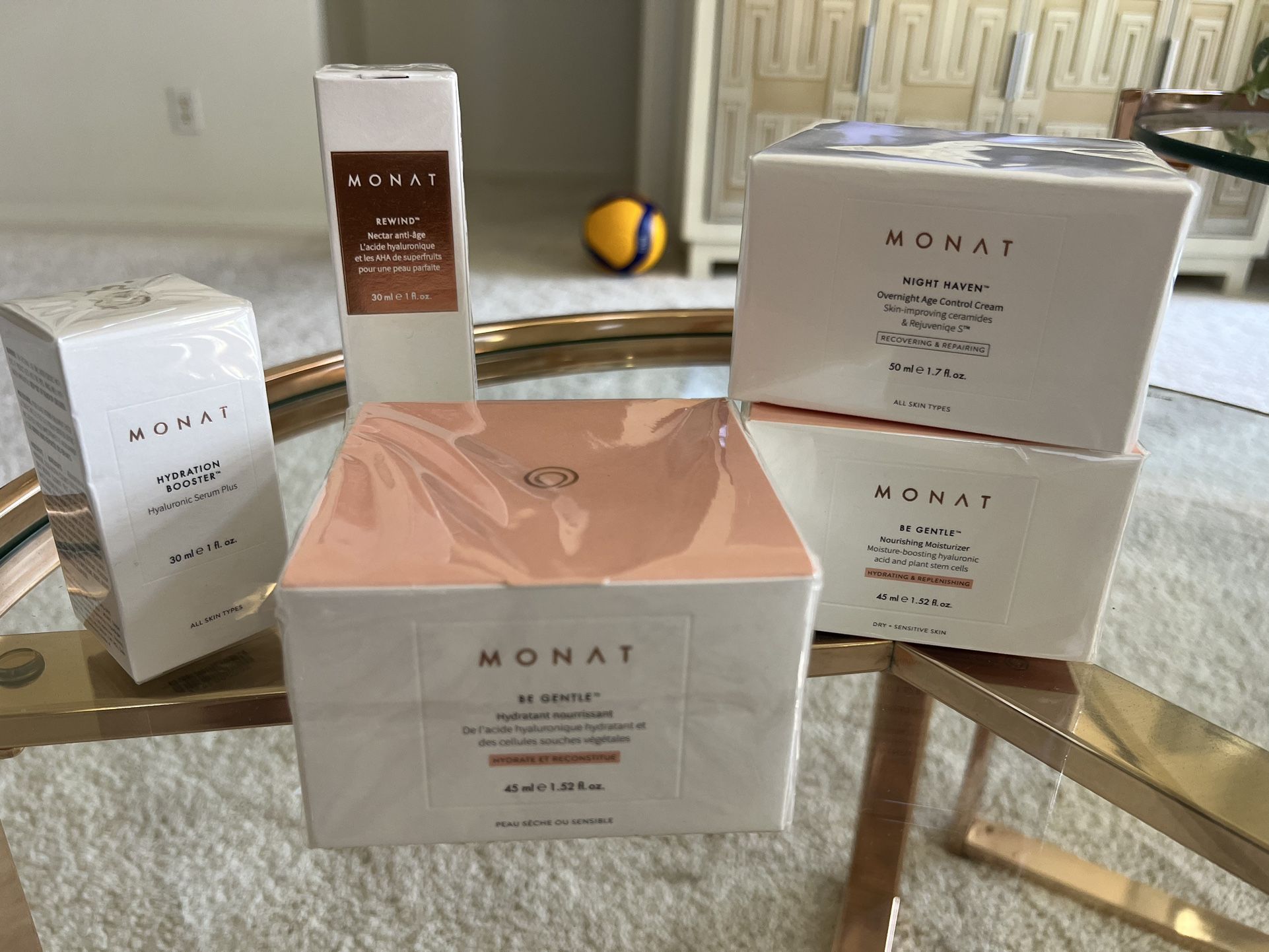 Monat Skin Care Set