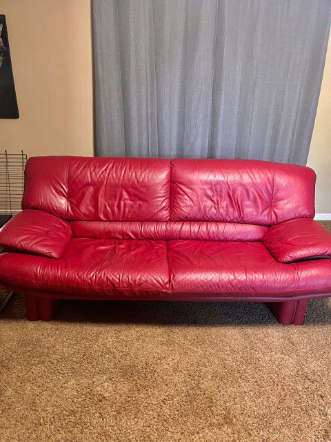 Nicoletti Red Leather Couches 