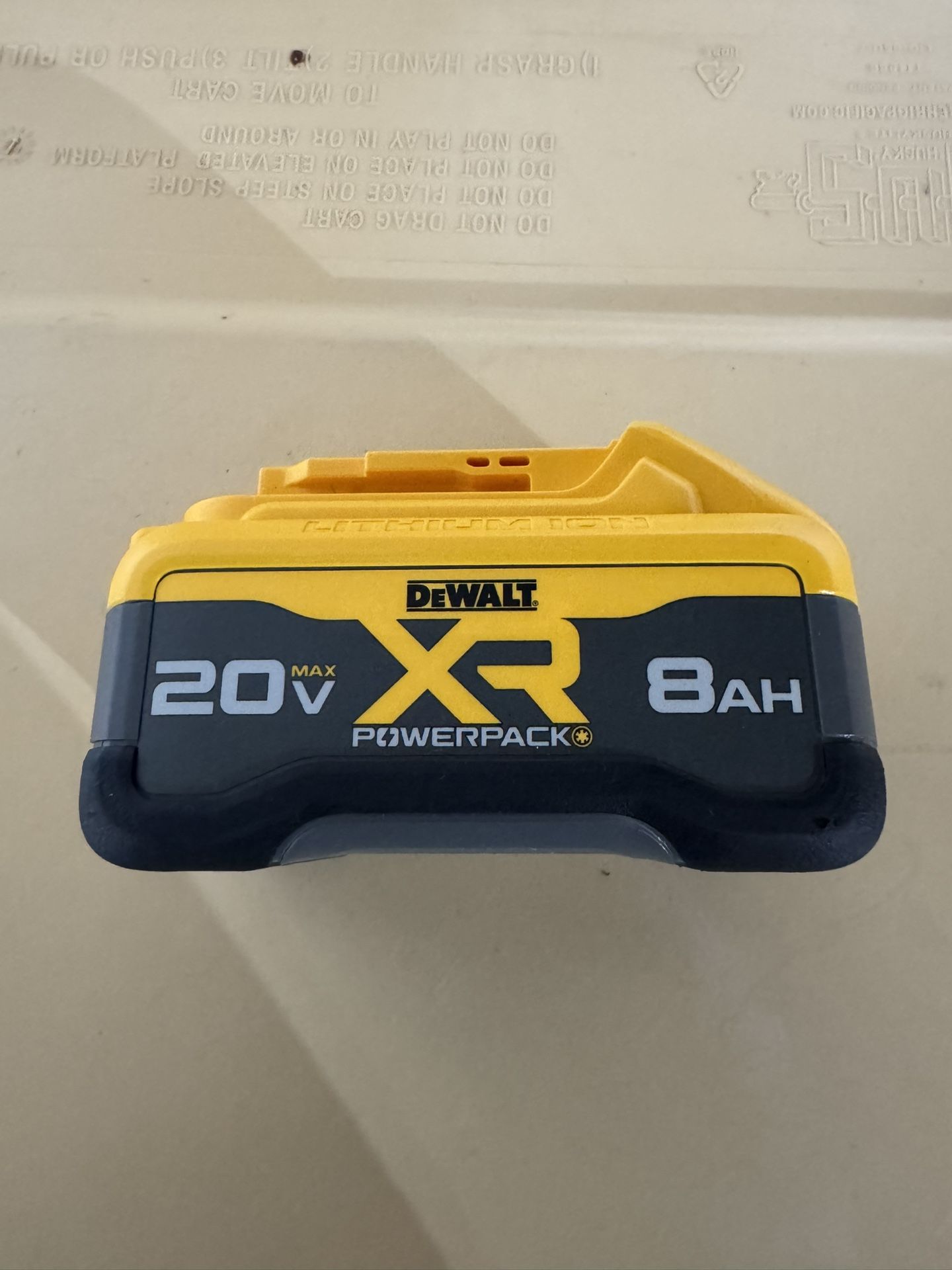 DEWALT 20V MAX XR POWER-Pack Lithium-Ion 8.0Ah Battery BRAND NEW 2024