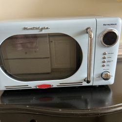 Nostalgia Retro Series Microwave