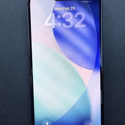 4 iPhones 15 Black – AT&T Only – Excellent Condition