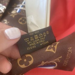 Louis  Vuitton Silk Bandeau Monogram 