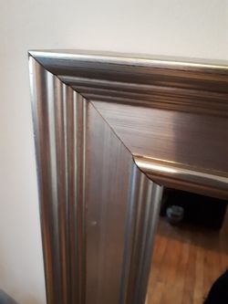 41 by 23 inch bedroom mirror