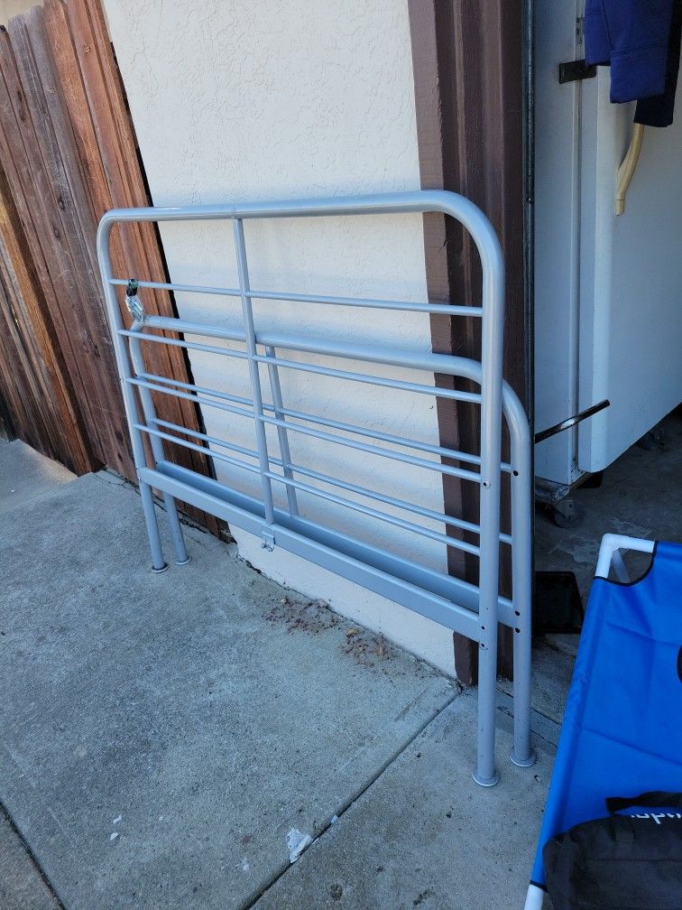 Full Bed Frame-Free